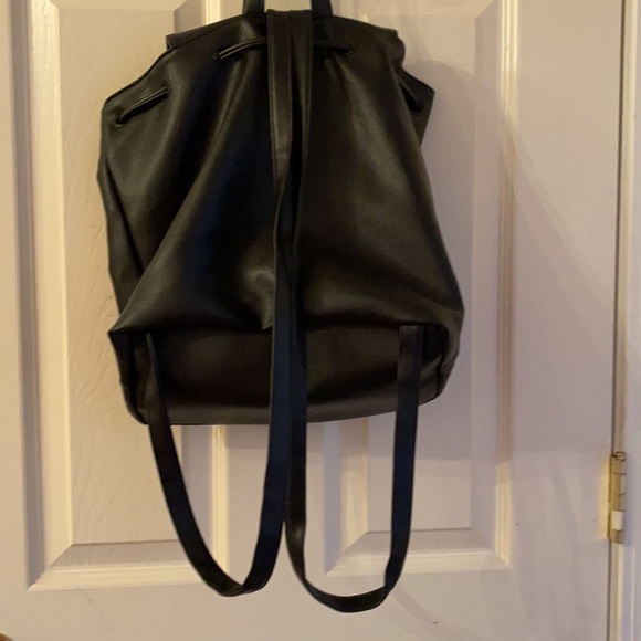 🎉1 day sale! 💖Victoria’s Secret Drawstring Backpack !NWOT! - Picture 5 of 7